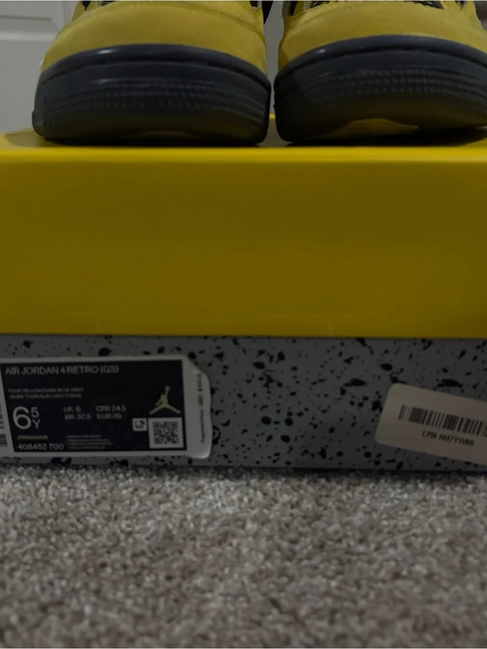 Jordan Boys Yellow and Black Retro 4 Sneakers